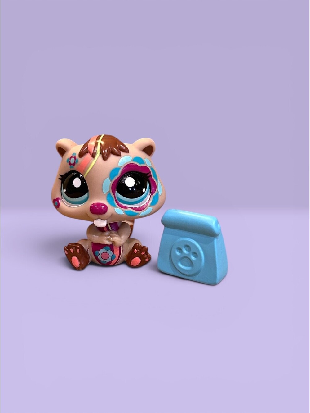Littlest Pet Shop LPS Postcard Beaver #2234 with Accessory